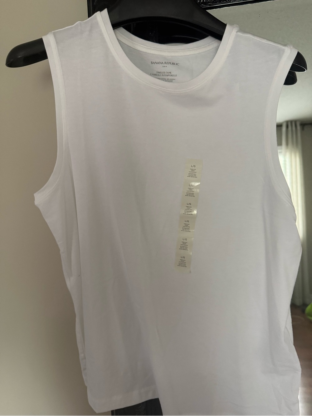 Banana Republic White Sleeveless Crewneck Tank